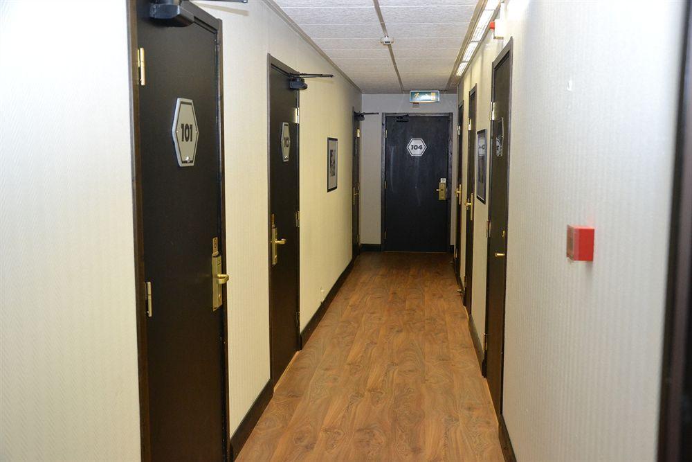 Hotel Smaland Скиллингарюд Экстерьер фото